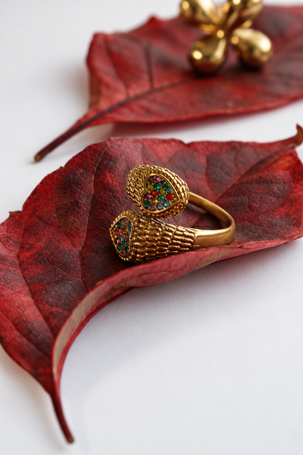 GOLDEN TREASURE RING