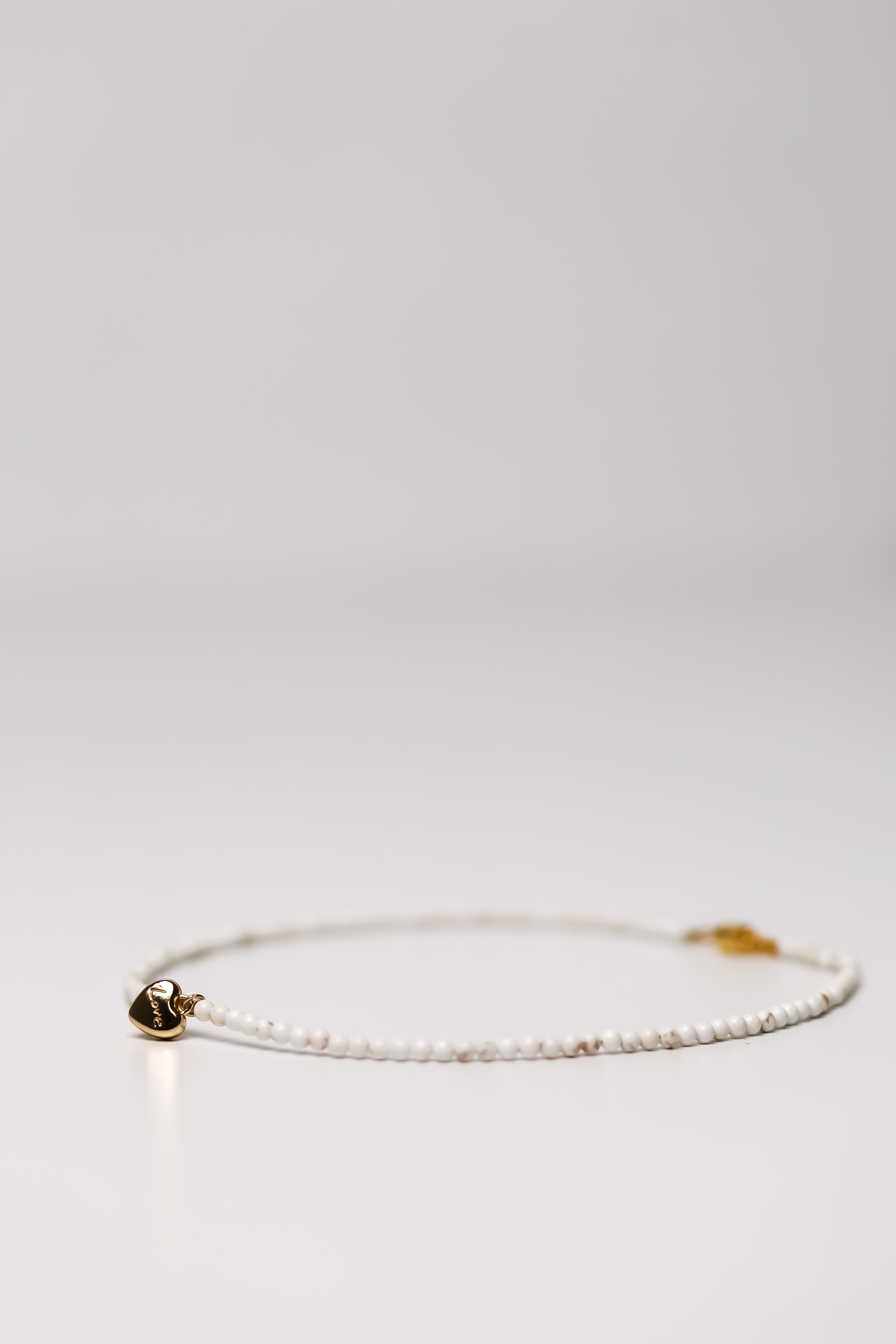 WHITE HOWLITE NECKLACE
