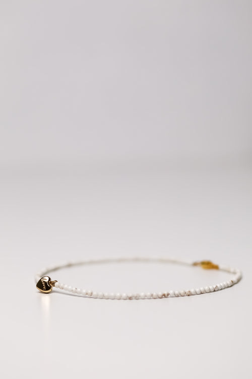 WHITE HOWLITE NECKLACE